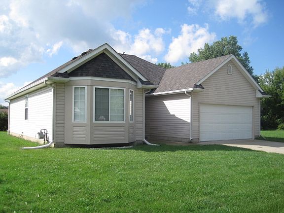 2nd image of 33180 Swallow Dr