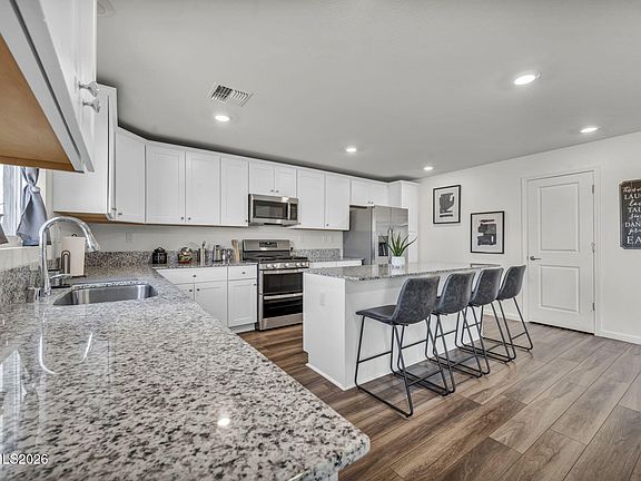 3rd image of 9027 Antelope Pass Dr