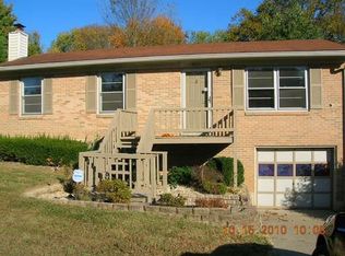 8810 William Penn Way, Louisville, KY 40228