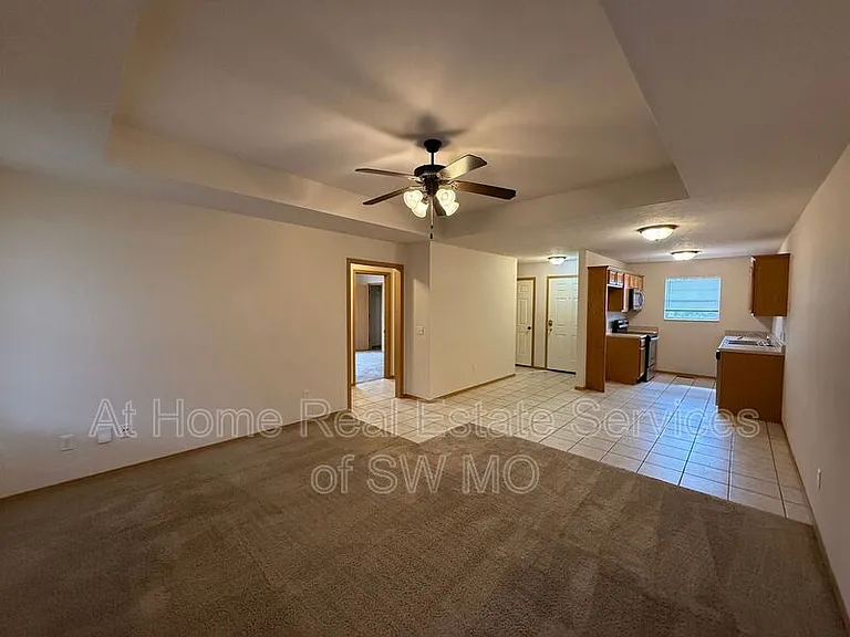 3858 S Jonathan Ave — Photo 3