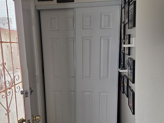 4th image of 21607 Berendo Ave #21607
