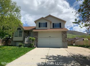1315 S Brooke Ln, Farmington, UT 84025