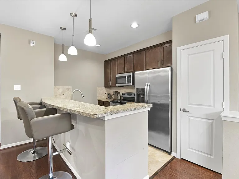 241 Lenox St — Photo 17