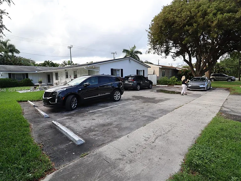 1708 N 16th Ave #3 — Photo 22