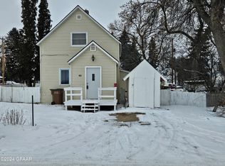 200 Franklin Ave, Larimore, ND 58251