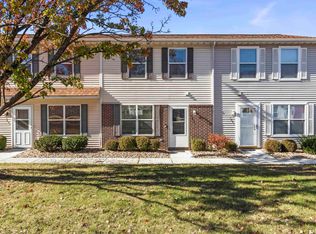 3845 W Palmyra Ct, Peoria, IL 61604