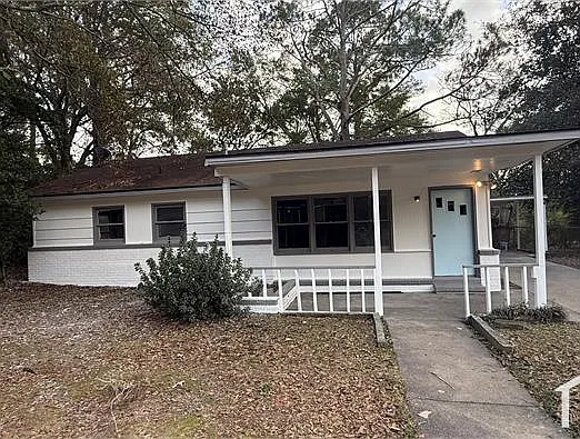 3 bed, 1800 sqft, $1,450 — Photo 1