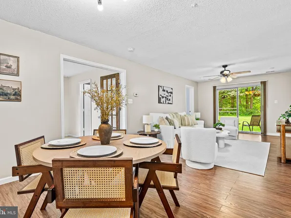 10009 Vanderbilt Cir APT 1, Rockville, MD 20850