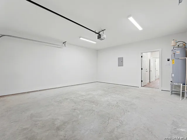 609 Elm St — Photo 30