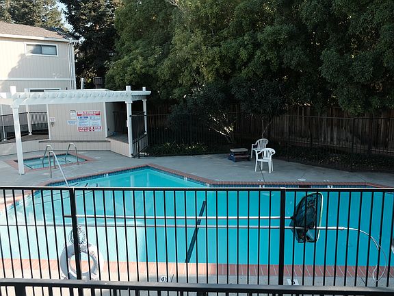 2nd image of 2873 S Bascom Ave #803