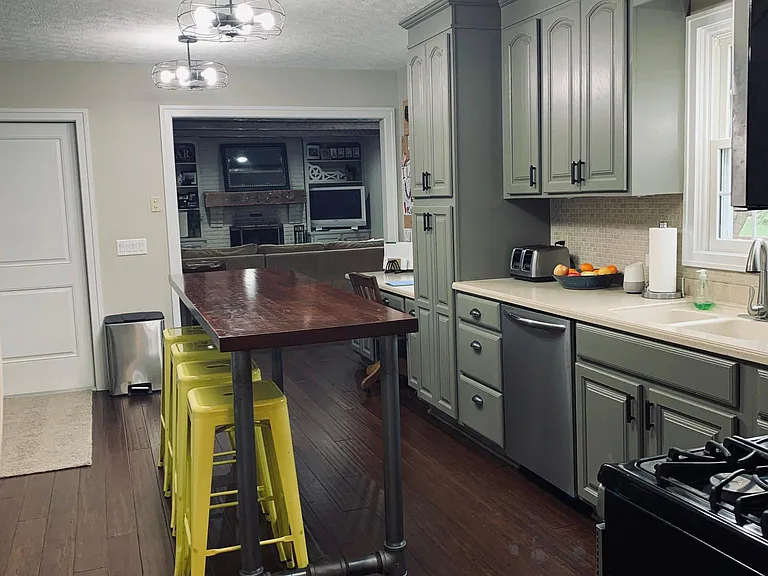197 Winston Ave NE — Photo 3