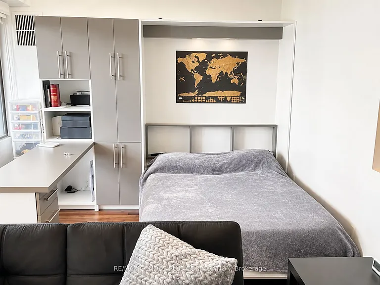 720 Spadina Ave #1011 — Photo 7
