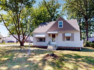 1020 Lloyd Rd, Wickliffe, OH 44092