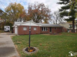 3366 Woodmont Dr, Lambertville, MI 48144