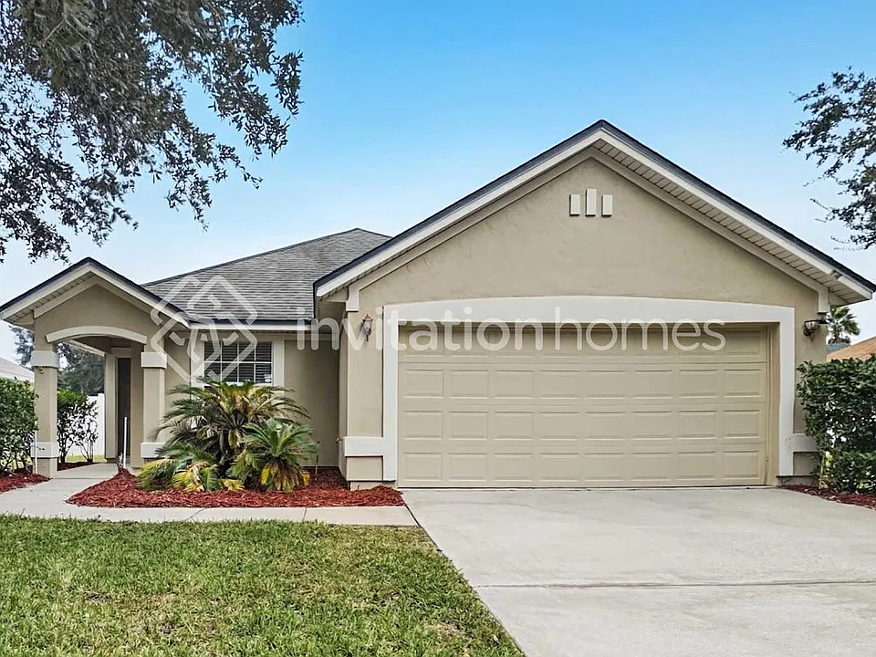 1458 Canopy Oaks Dr