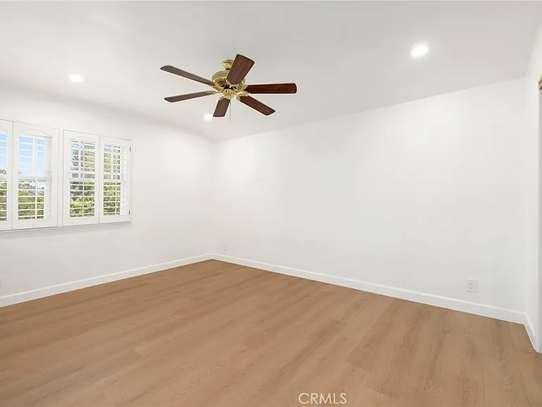 22204 Avenue San Luis — Photo 16