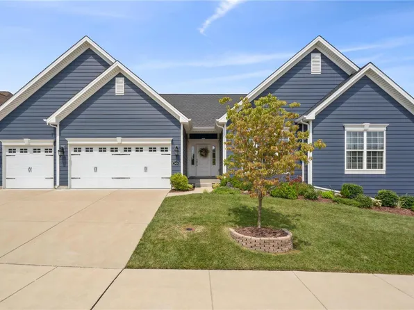 2451 Bright Leaf Ct, Ballwin, MO 63011