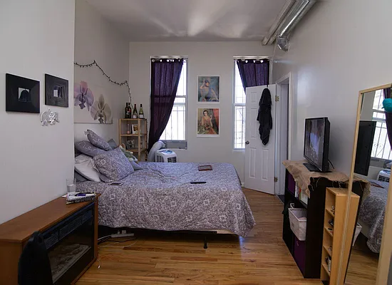 Rented by Miron Realty Group | media 13