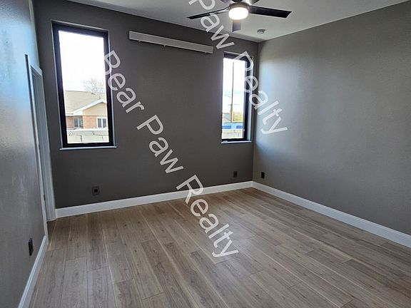 4th image of 1615 E 22nd St