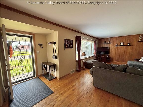 5th image of 511 28th St