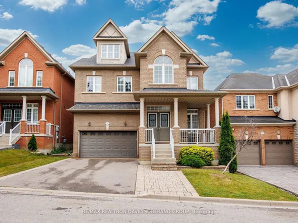 26 Chopin Blvd, Vaughan, ON L4J 8Y6