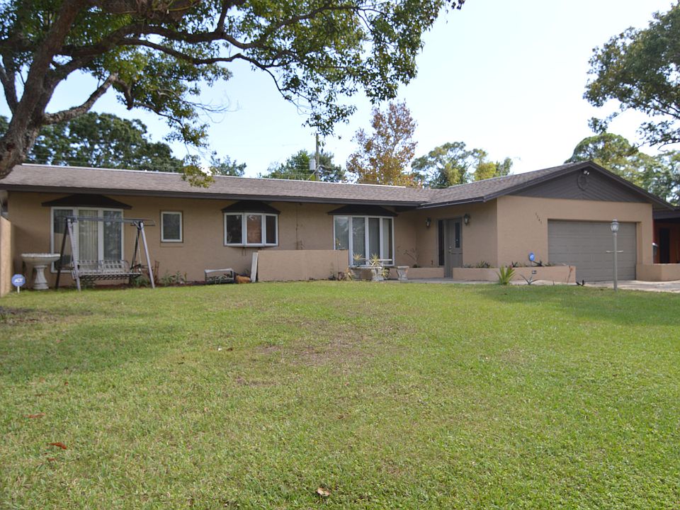 1st image of 1545 Echo Dr