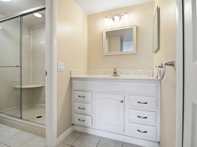 4620 Longwater Chase #4620 — Photo 16