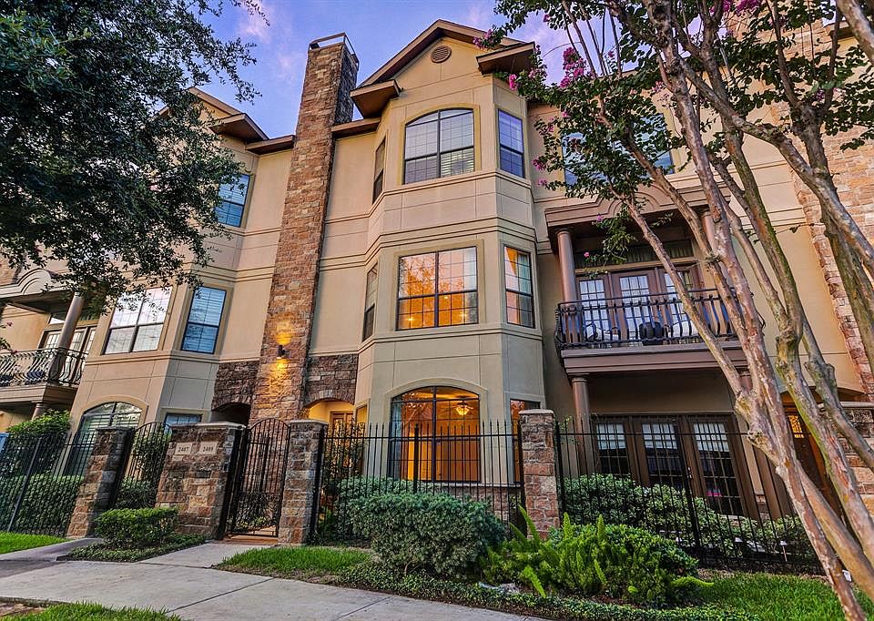 2409 Commonwealth St, Houston, TX 77006 | Zillow