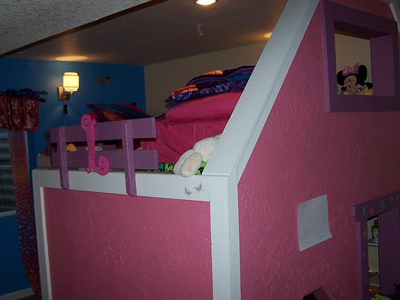 Adaptable for boys or teens