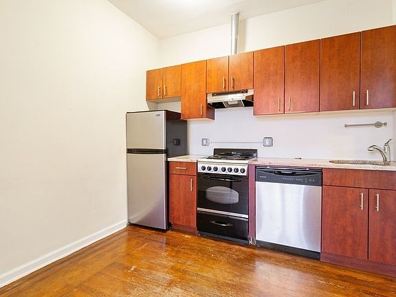 4th image of 98 Mac Dougal St #6BB