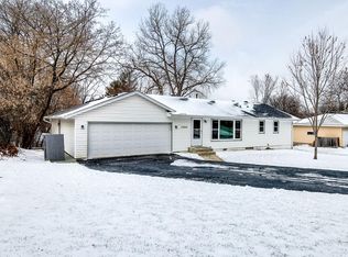 13820 Steven Rd, Burnsville, MN 55337