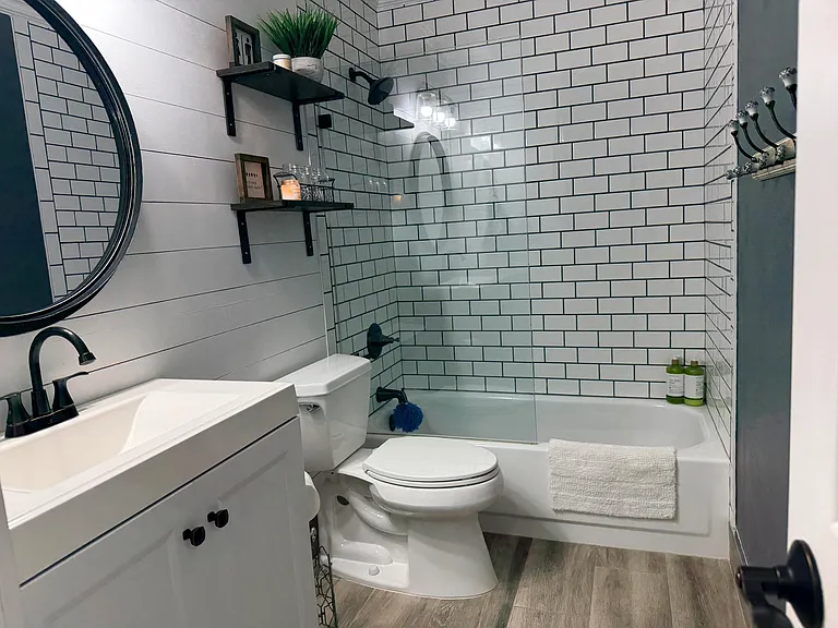 5142 NW 43rd Ave — Photo 33