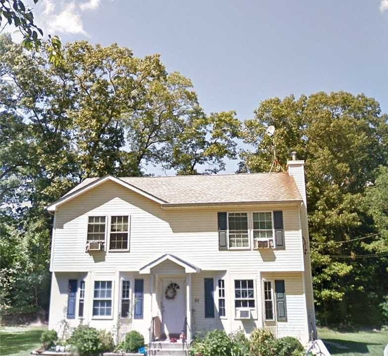 2nd image of 27 Rose Ct