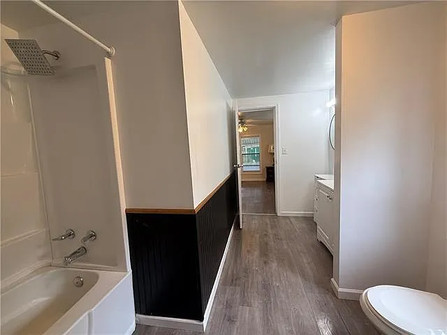 130 Lynn Dr — Photo 5