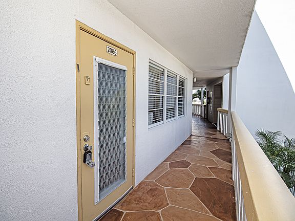 2nd image of 2086 Harwood Dr