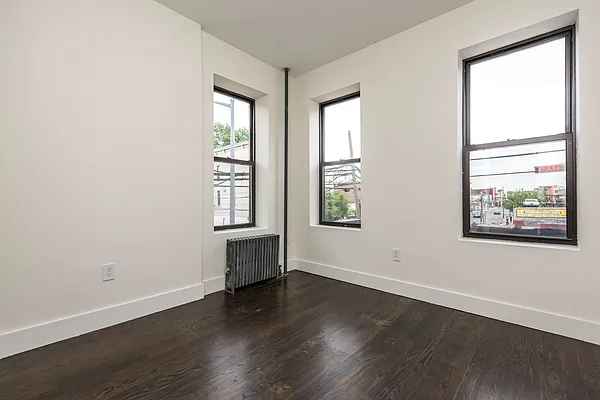 Rented by Nooklyn NYC LLC | media 8