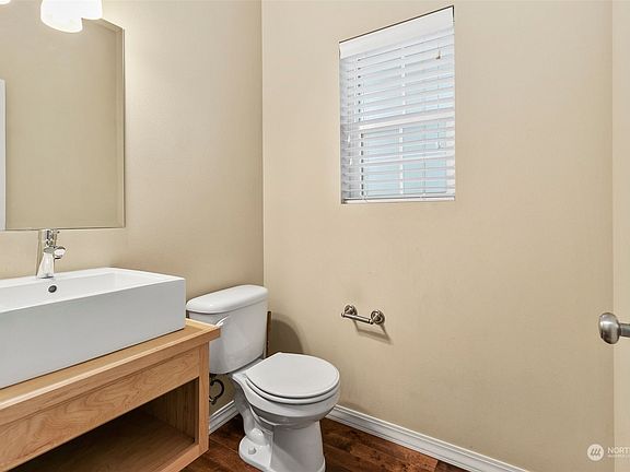 3rd image of 2335 53rd Street SE