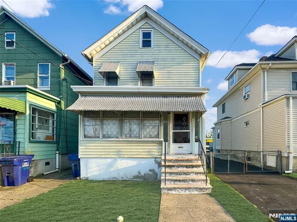 115 Kansas St, Hackensack, NJ 07601