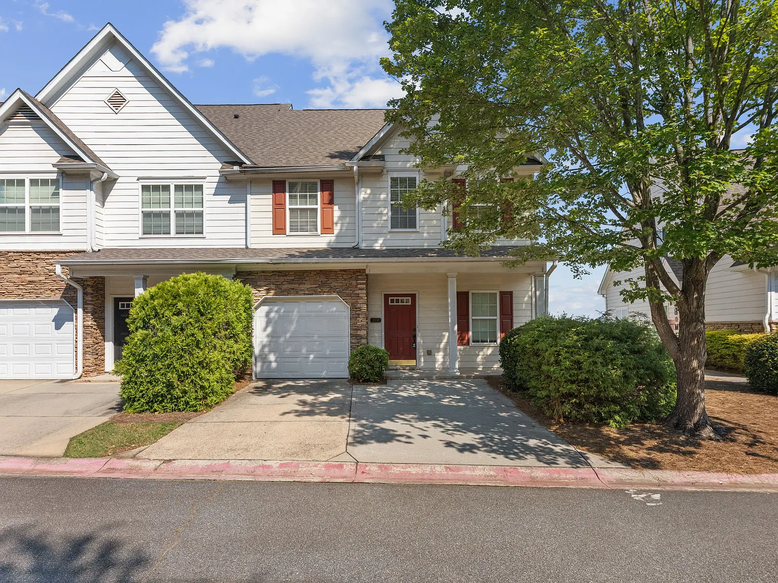 324 General Wheeler Dr NW — Photo 1