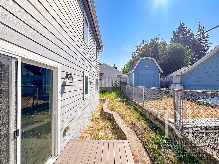 2819 20th St — Photo 27