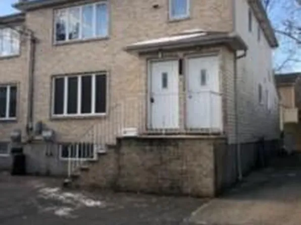 286 Giffords Ln, Staten Island, NY 10308