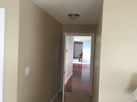 5th image of 834 Chase Dr