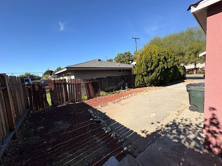 15635 Curtis Ave #1 — Photo 21