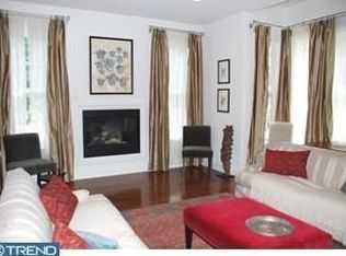 234 Gaskill St, Philadelphia, PA 19147