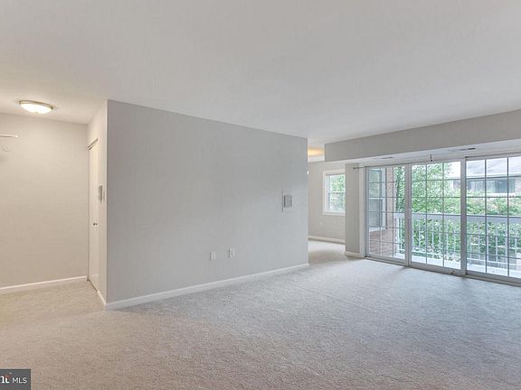 4th image of 1923 Wilson Ln APT 103