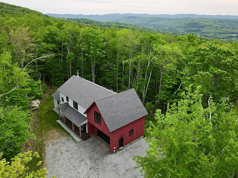 268 Trailside Rd — Photo 4