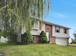 4 Edgemont Ln, Newmanstown, PA 17073
