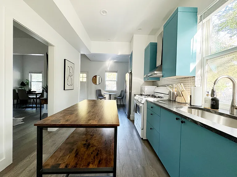 3405 Cedar St #2 — Photo 12