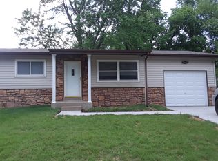 3 Saint Catherine Dr, Saint Peters, MO 63376