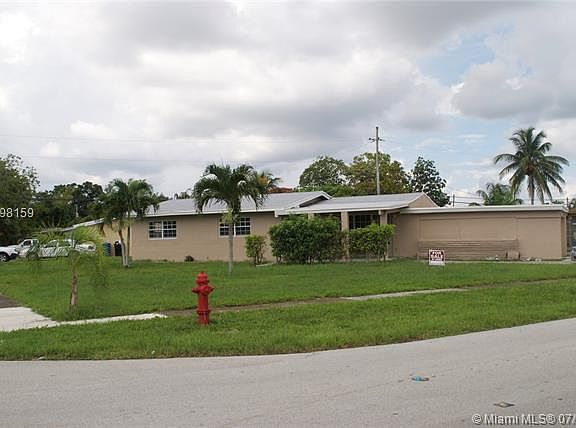 2nd image of 1549 NW 12th Ave